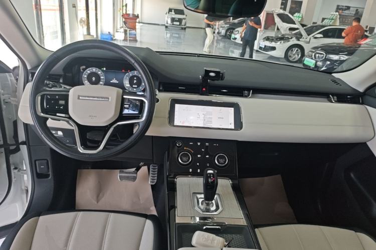 Used Land Rover Range Evoque New Energy 2023 Aurora L P300e Plug-in Hybrid Electric Version Center Console