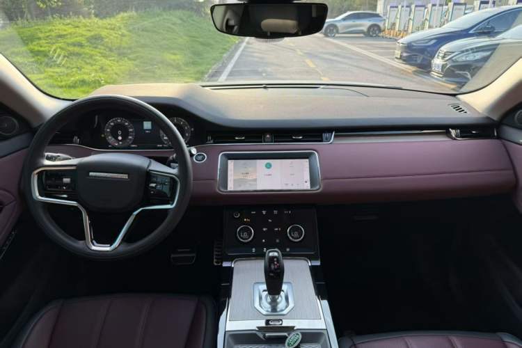 Used Land Rover Range Evoque New Energy 2023 Aurora L P300e Plug-in Hybrid Electric Version Center Console
