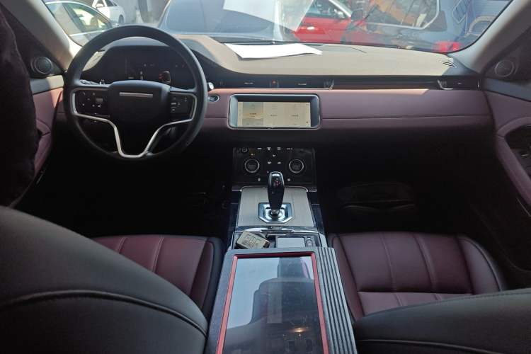 Used Land Rover Range Evoque New Energy 2023 Aurora L P300e Plug-in Hybrid Electric Version Center Console