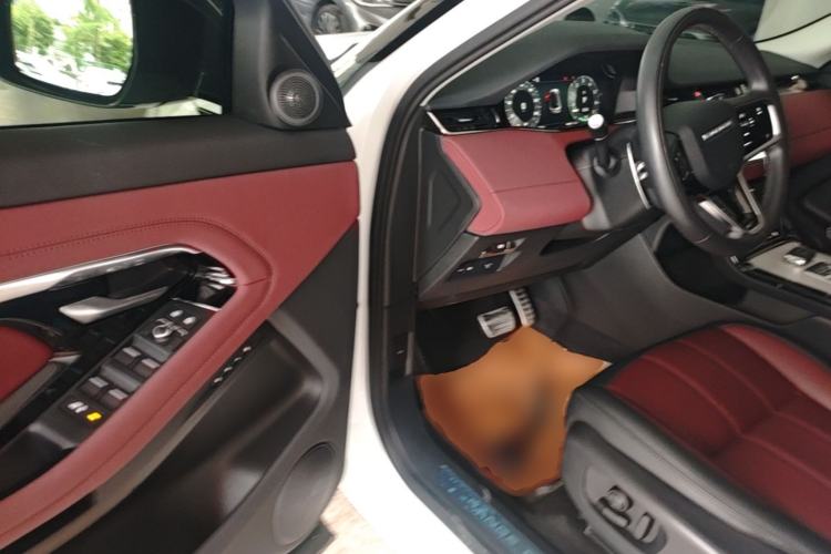 Used Land Rover Range Evoque New Energy 2023 Aurora L P300e Plug-in Hybrid Electric Version Driver Seat