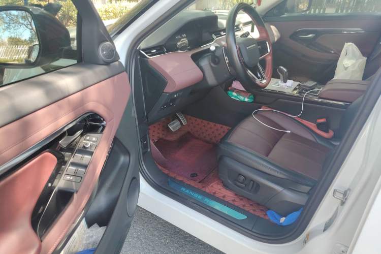 Used Land Rover Range Evoque New Energy 2023 Aurora L P300e Plug-in Hybrid Electric Version Driver Seat