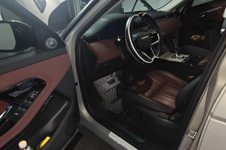 Used Land Rover Range Evoque New Energy 2023 Aurora L P300e Plug-in Hybrid Electric Version Driver Seat