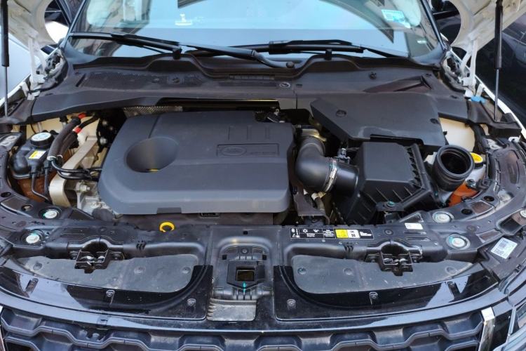 Used Land Rover Range Evoque New Energy 2023 Aurora L P300e Plug-in Hybrid Electric Version Engine Bay