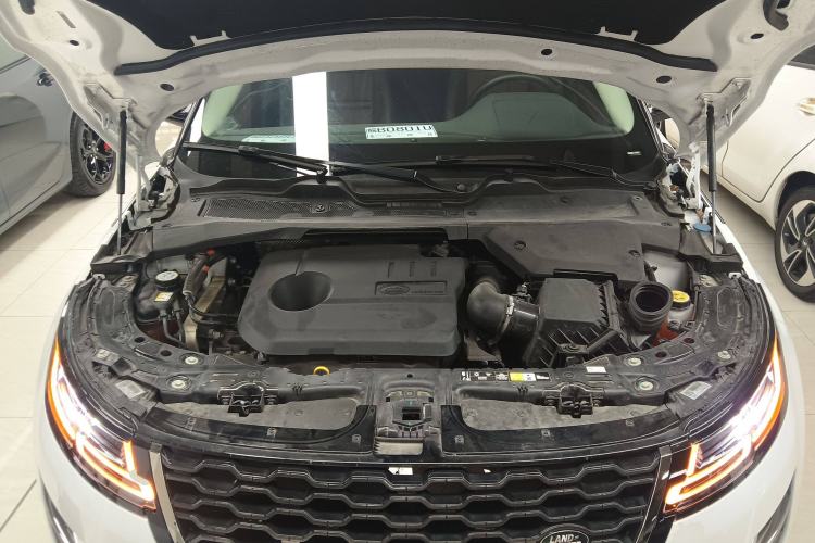 Used Land Rover Range Evoque New Energy 2023 Aurora L P300e Plug-in Hybrid Electric Version Engine Bay