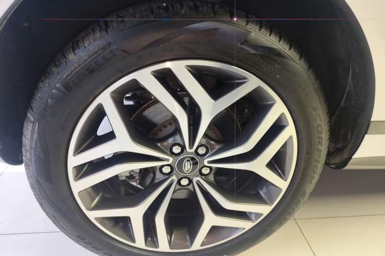 Used Land Rover Range Evoque New Energy 2023 Aurora L P300e Plug-in Hybrid Electric Version Exterior 5