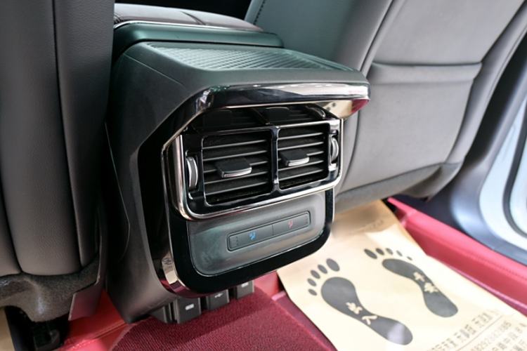 Used Land Rover Range Evoque New Energy 2023 Aurora L P300e Plug-in Hybrid Electric Version Exterior 6