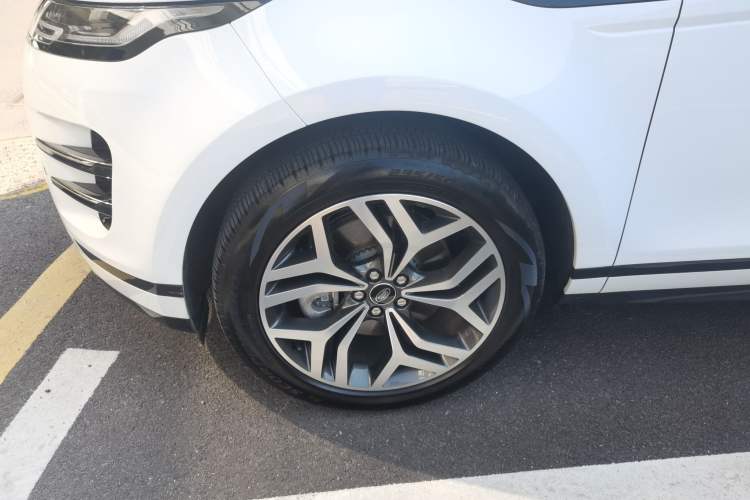 Used Land Rover Range Evoque New Energy 2023 Aurora L P300e Plug-in Hybrid Electric Version Exterior 7