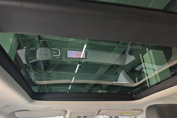 Used Land Rover Range Evoque New Energy 2023 Aurora L P300e Plug-in Hybrid Electric Version Headliner