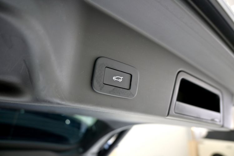 Used Land Rover Range Evoque New Energy 2023 Aurora L P300e Plug-in Hybrid Electric Version Interior 1