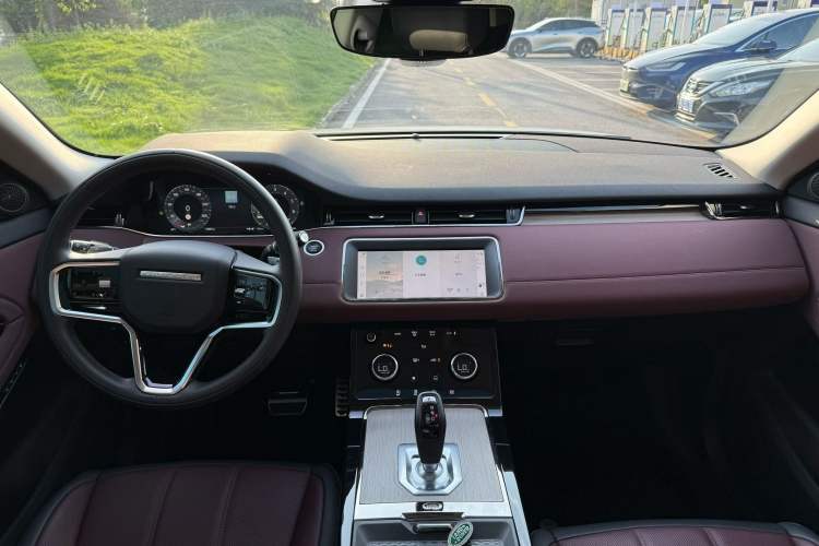 Used Land Rover Range Evoque New Energy 2023 Aurora L P300e Plug-in Hybrid Electric Version Interior 1
