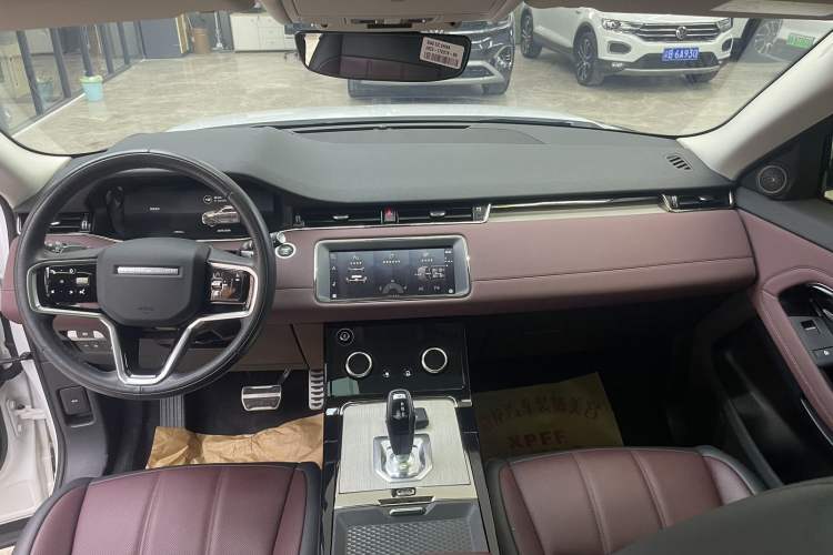 Used Land Rover Range Evoque New Energy 2023 Aurora L P300e Plug-in Hybrid Electric Version Interior 2