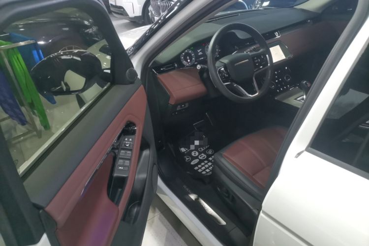 Used Land Rover Range Evoque New Energy 2023 Aurora L P300e Plug-in Hybrid Electric Version Interior 3