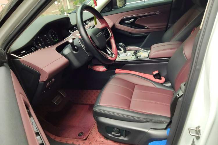 Used Land Rover Range Evoque New Energy 2023 Aurora L P300e Plug-in Hybrid Electric Version Left Front Seat