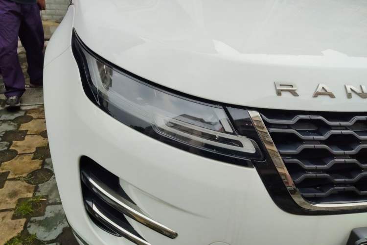 Used Land Rover Range Evoque New Energy 2023 Aurora L P300e Plug-in Hybrid Electric Version Right Front Headlight