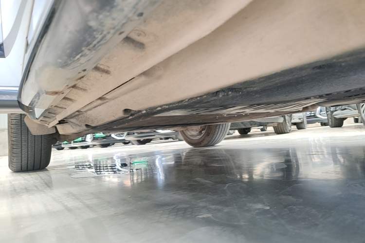 Used Land Rover Range Evoque New Energy 2023 Aurora L P300e Plug-in Hybrid Electric Version Right Side Sill