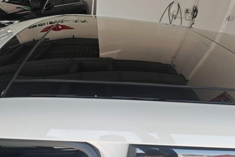Used Land Rover Range Evoque New Energy 2023 Aurora L P300e Plug-in Hybrid Electric Version Roof