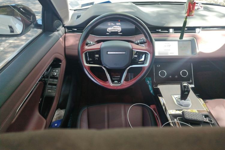 Used Land Rover Range Evoque New Energy 2023 Aurora L P300e Plug-in Hybrid Electric Version Steering Wheel