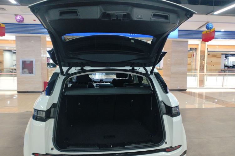 Used Land Rover Range Evoque New Energy 2023 Aurora L P300e Plug-in Hybrid Electric Version Trunk