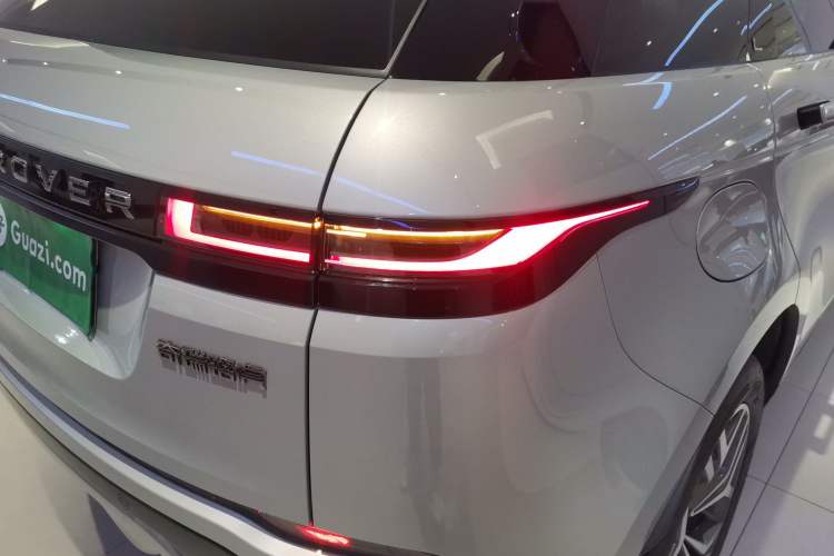 Used Land Rover Range Evoque New Energy 2024 Aurora L P300e Plug-in Hybrid Electric Version Exterior 6