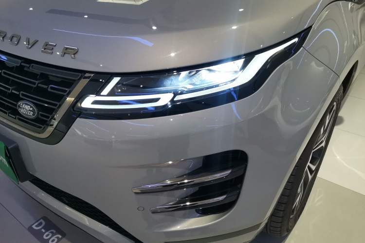 Used Land Rover Range Evoque New Energy 2024 Aurora L P300e Plug-in Hybrid Electric Version Left Front Headlight
