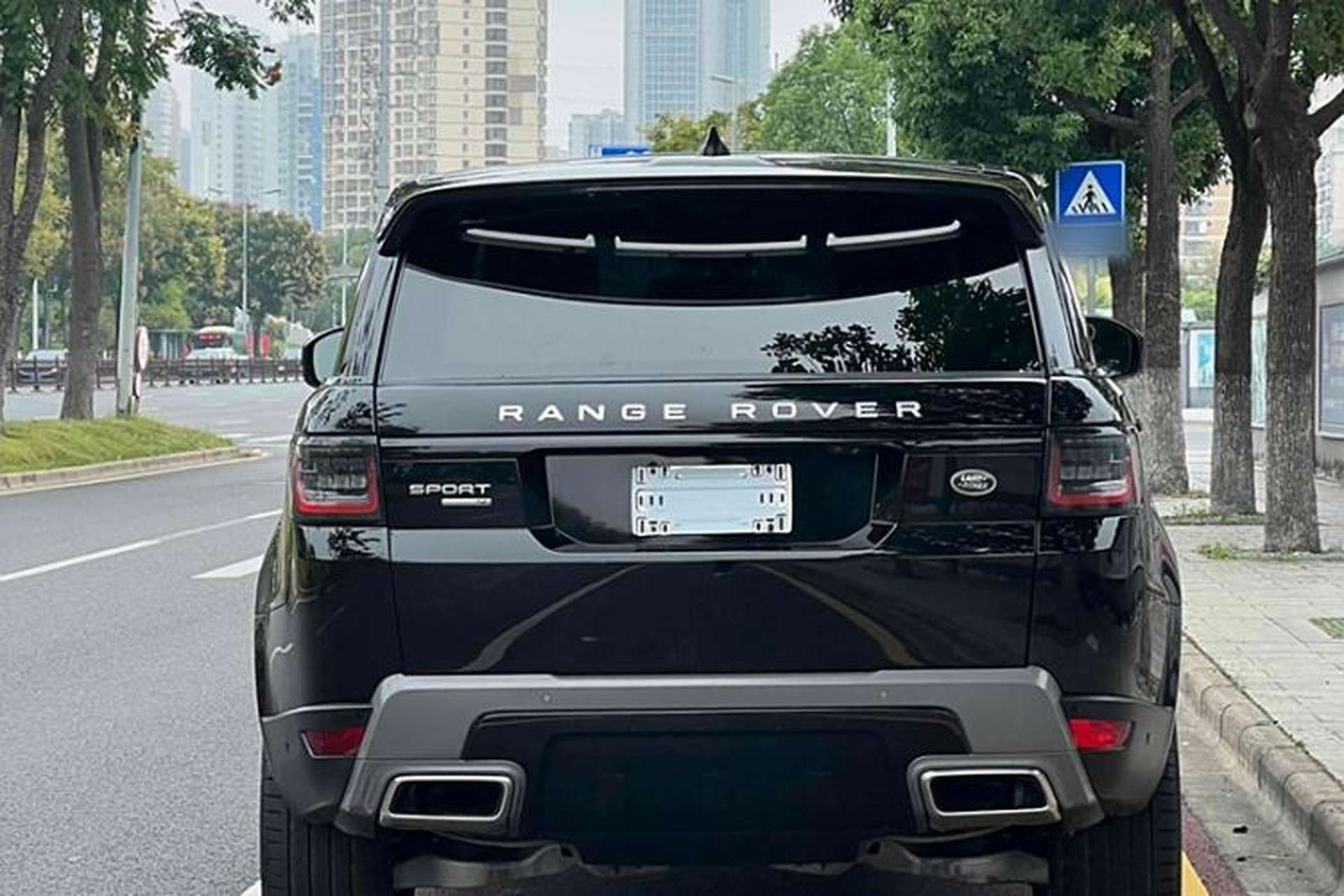 Used Land Rover Range Sport  Exterior 1
