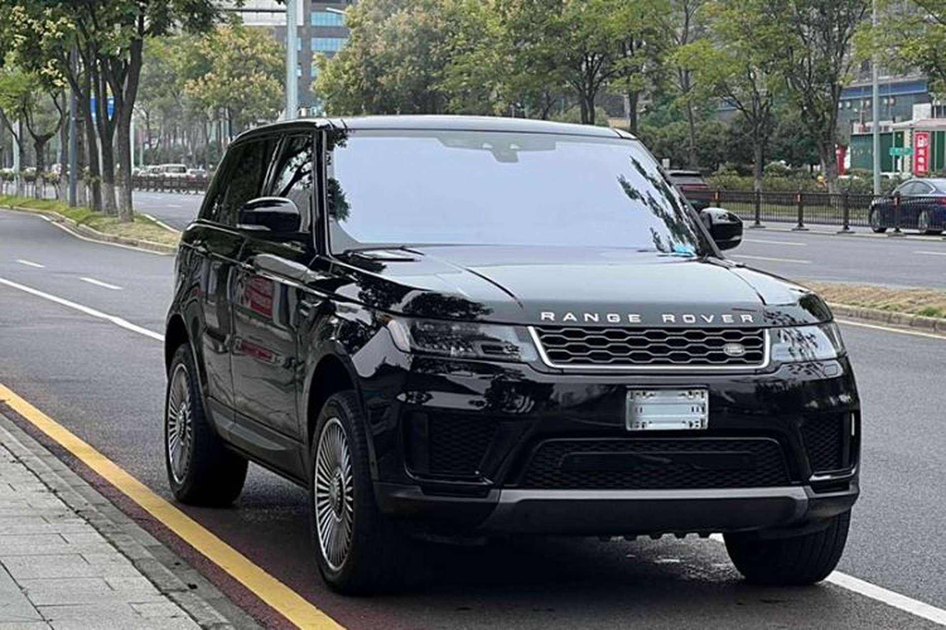 Used Land Rover Range Sport  Exterior 3