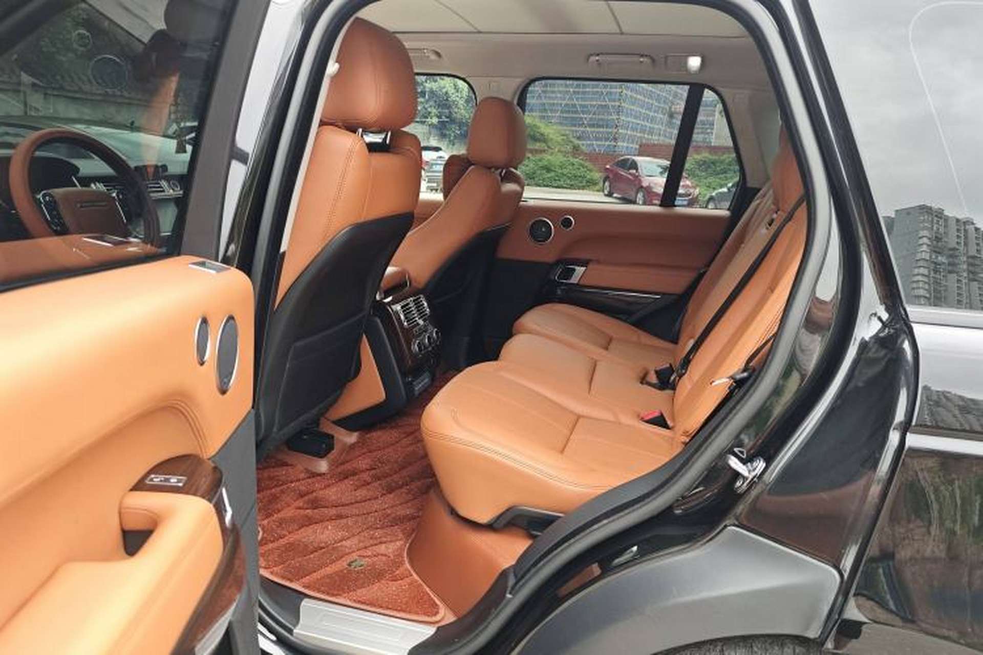 Used Land Rover Range Sport  Interior 6