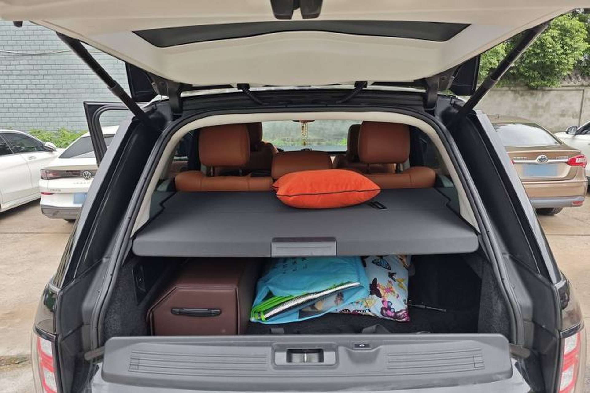 Used Land Rover Range Sport  Interior 8