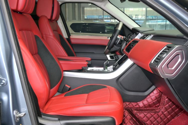 Used Land Rover Range Sport 2018 3.0 SC V6 HSE DYNAMIC Interior 8