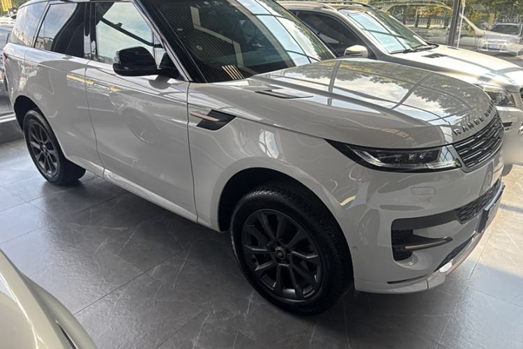 Used Land Rover Range Sport 2023 400PS Dynamic SE Exterior 2