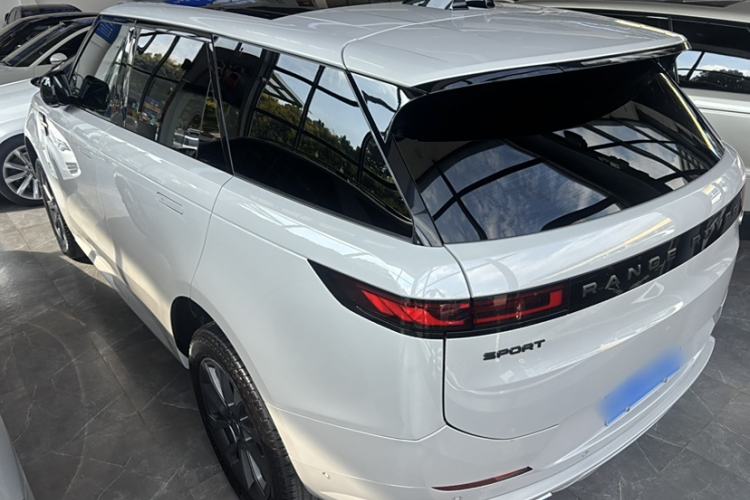 Used Land Rover Range Sport 2023 400PS Dynamic SE Exterior 3
