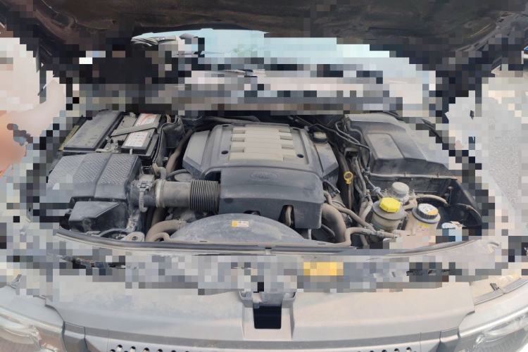 Used Land Rover Range Sport 2005 Sports Edition V8 4.4 Engine Bay