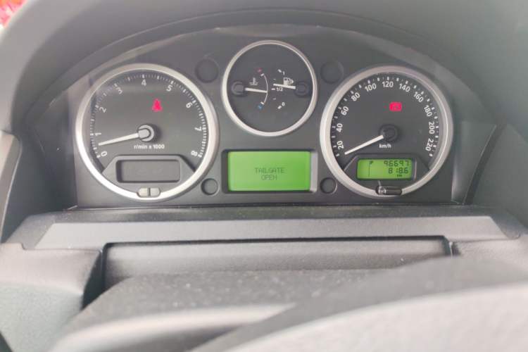 Used Land Rover Range Sport 2005 Sports Edition V8 4.4 Instrument Cluster