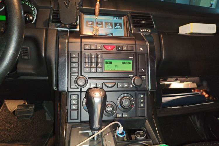Used Land Rover Range Sport  Audio And AC Panel