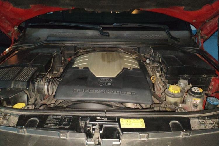Used Land Rover Range Sport  Engine Bay