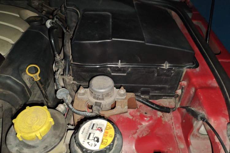 Used Land Rover Range Sport  Engine Bay Left