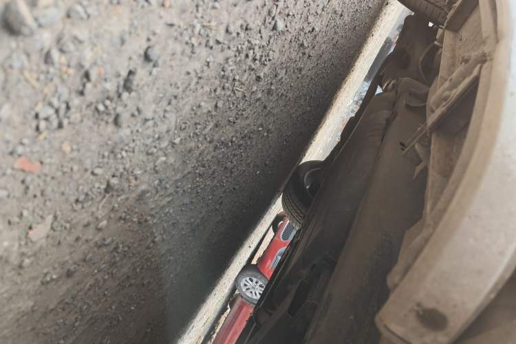 Used Land Rover Range Sport 2010 5.0 NA V8 HSE Chassis Front Right