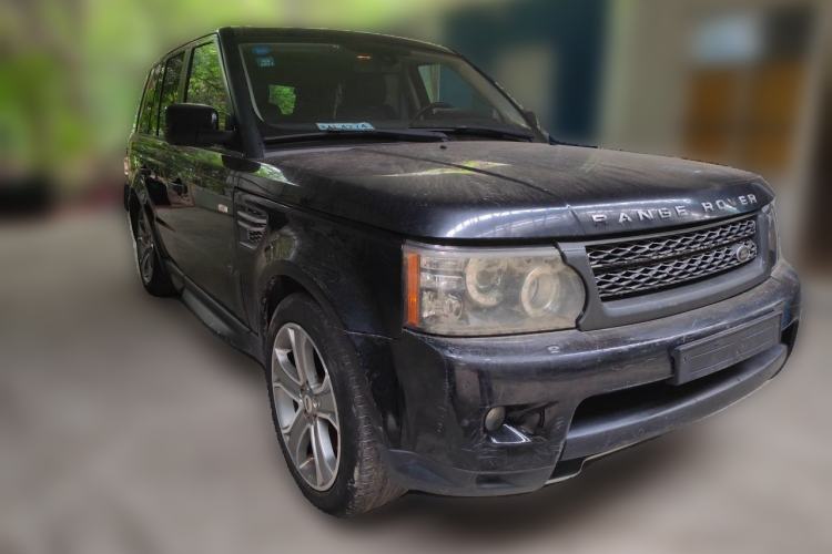 Used Land Rover Range Sport 2010 5.0 SC V8 HSE Front Right 45 Deg