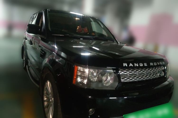 Used Land Rover Range Sport 2010 3.0 TDV6 HSE Diesel Edition Front Right 45 Deg
