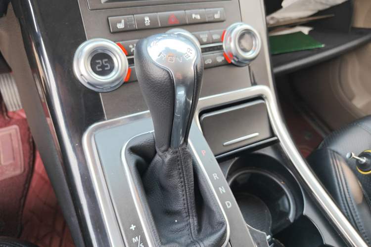 Used Land Rover Range Sport 2010 5.0 NA V8 HSE Gear Lever