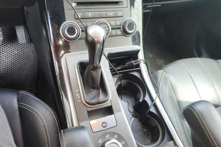 Used Land Rover Range Sport 2010 5.0 SC V8 HSE Gear Lever