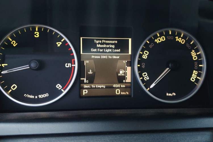 Used Land Rover Range Sport 2010 3.0 TDV6 HSE Diesel Edition Instrument Cluster