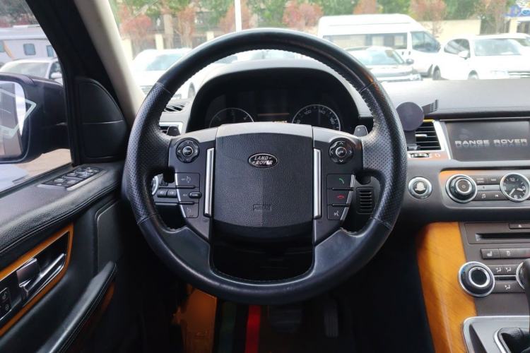 Used Land Rover Range Sport 2010 3.0 TDV6 HSE Diesel Edition Steering Wheel