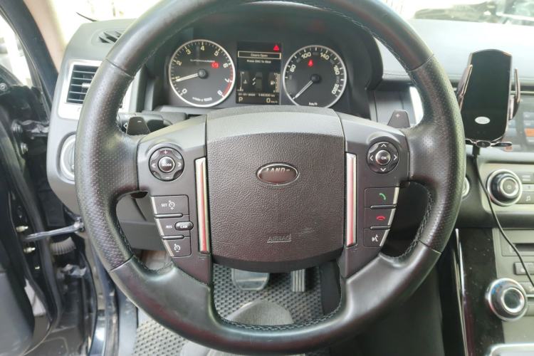 Used Land Rover Range Sport 2010 5.0 SC V8 HSE Steering Wheel