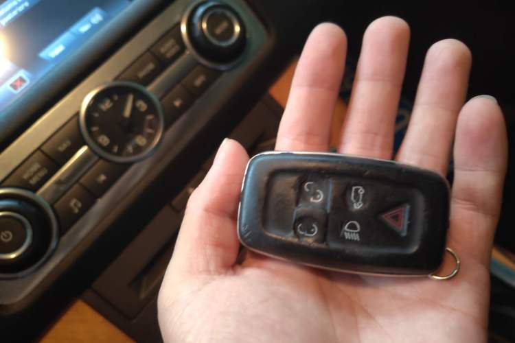 Used Land Rover Range Sport 2010 5.0 SC V8 HSE Vehicle Key
