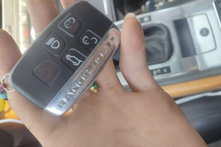 Used Land Rover Range Sport 2010 3.0 TDV6 HSE Diesel Edition Vehicle Key