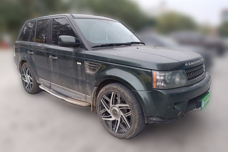 Used Land Rover Range Sport 2010 3.0 TDV6 HSE Diesel Edition Front Right 45 Deg