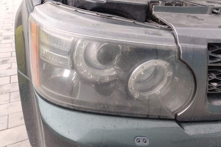 Used Land Rover Range Sport 2010 3.0 TDV6 HSE Diesel Edition Right Front Headlight