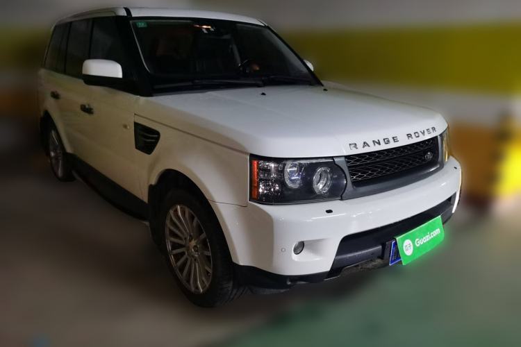 Used Land Rover Range Sport 2010 3.0 TDV6 HSE Diesel Edition Front Right 45 Deg
