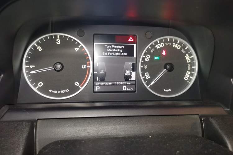 Used Land Rover Range Sport 2010 3.0 TDV6 HSE Diesel Edition Instrument Cluster